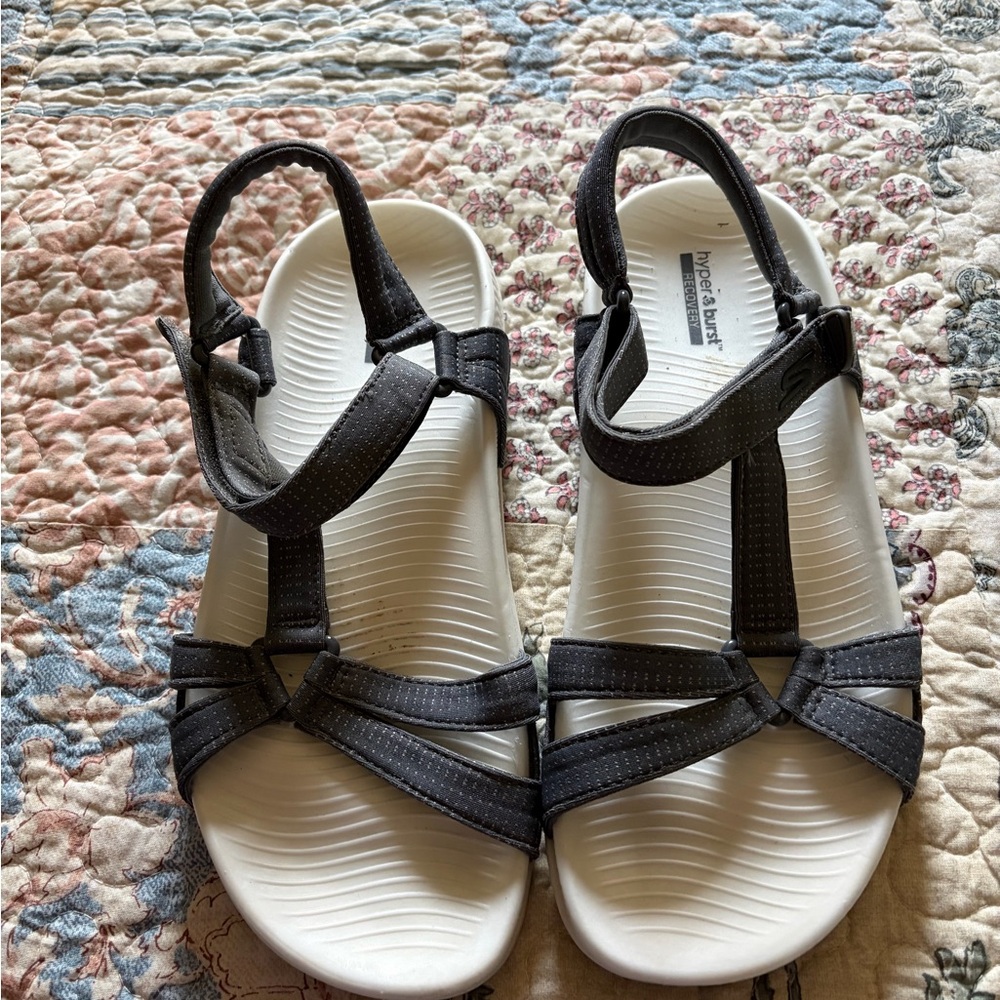 Skechers Women’s Grey Strappy Comfort Sandals - Grey/White